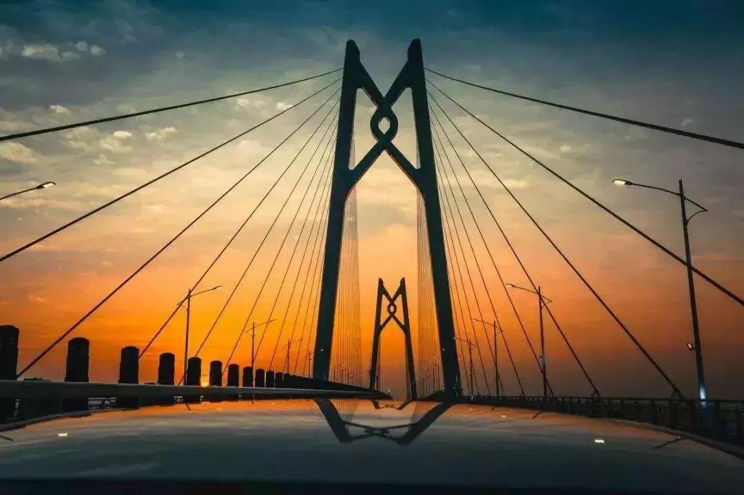 2025新澳门正版免费资本车,探索澳门未来，2025新澳门正版免费资本车展望